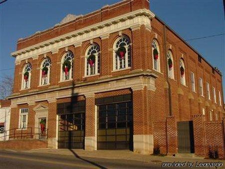 The Firehouse Inn Rutherfordton Buitenkant foto