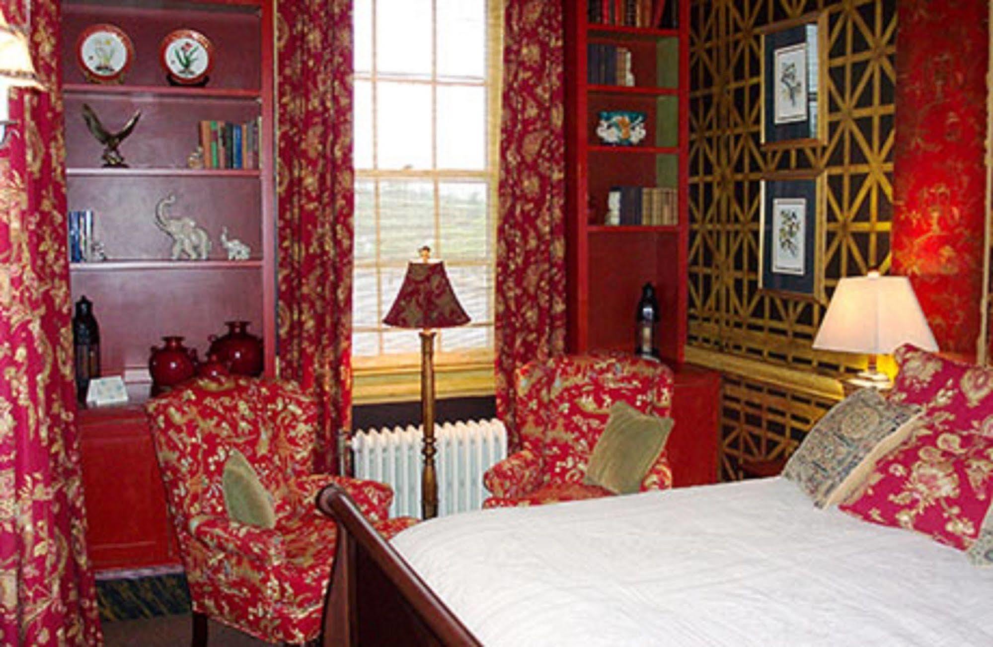 The Firehouse Inn Rutherfordton Buitenkant foto